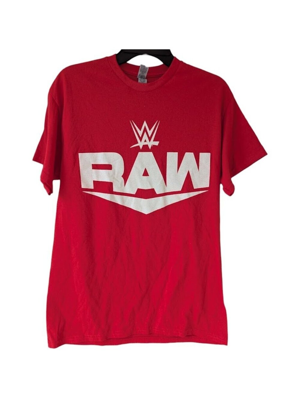WWE RAW Graphic T-Shirt Mens M Red Gildan DryBlend Wrestling Logo Tee 18.5x27.5